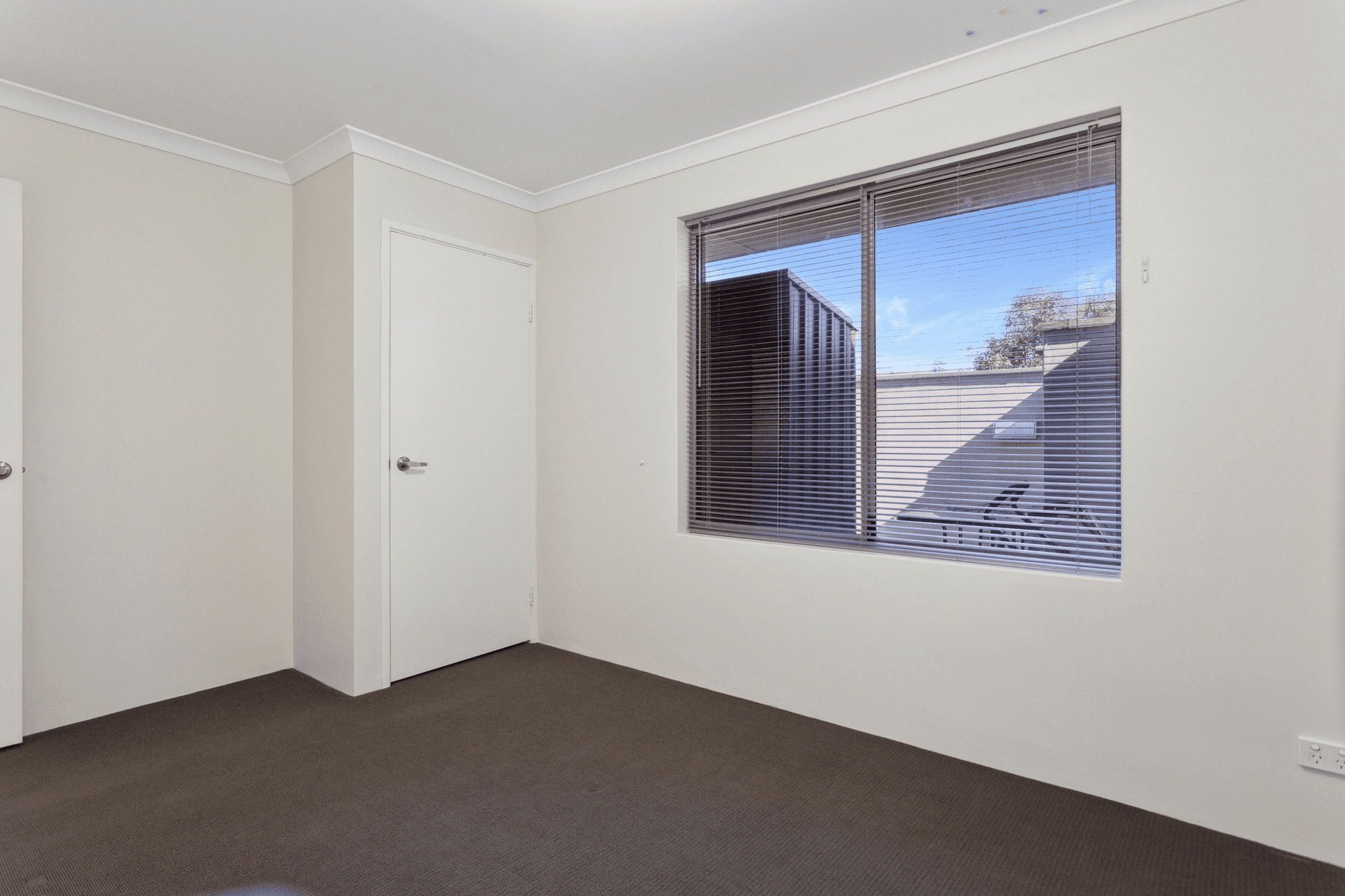 5 Grassdale Parkway, Ellenbrook, WA 6069
