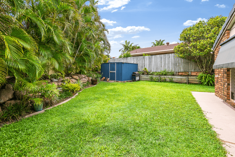 4 Chloe Close, EIGHT MILE PLAINS, QLD 4113