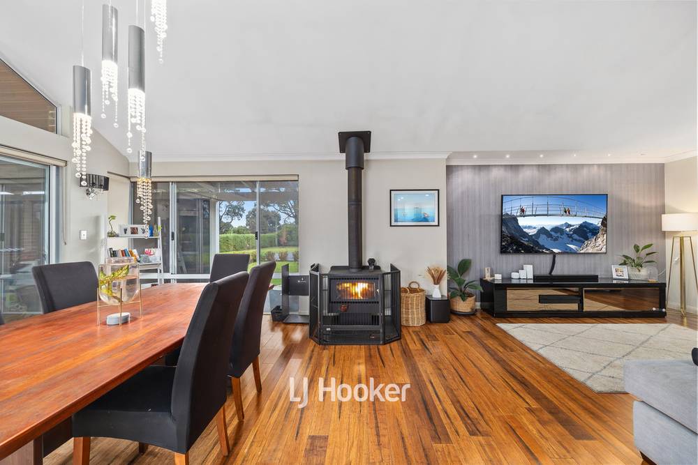 12 Craigie Drive, Roelands, WA 6226