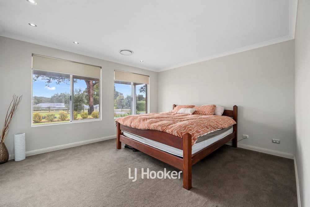 12 Craigie Drive, Roelands, WA 6226