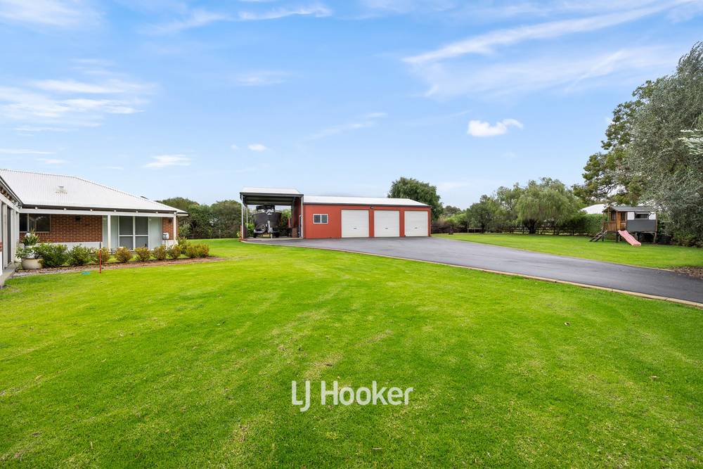 12 Craigie Drive, Roelands, WA 6226