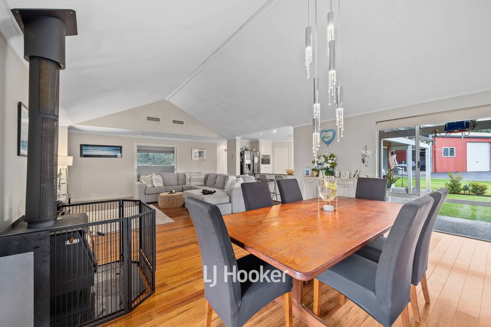 12 Craigie Drive, Roelands, WA 6226