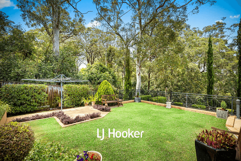 14 Huntingdale Circle, CASTLE HILL, NSW 2154