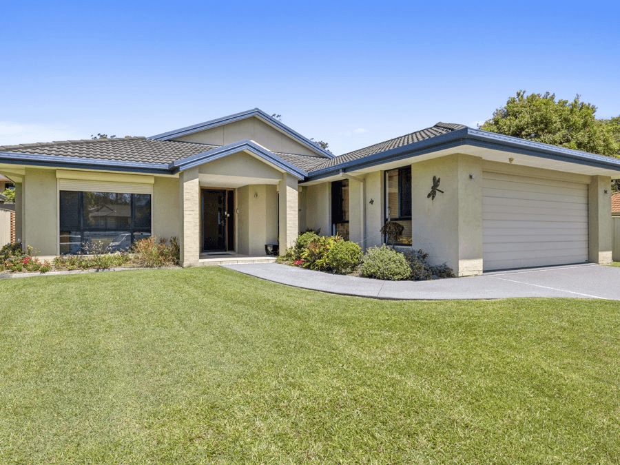 6 Wagtail Close, BOAMBEE EAST, NSW 2452