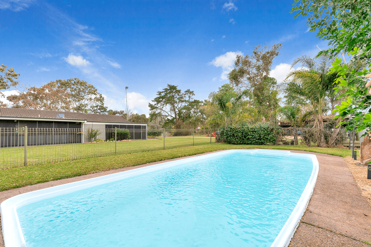 5 Barrie Close, WILLIAMTOWN, NSW 2318