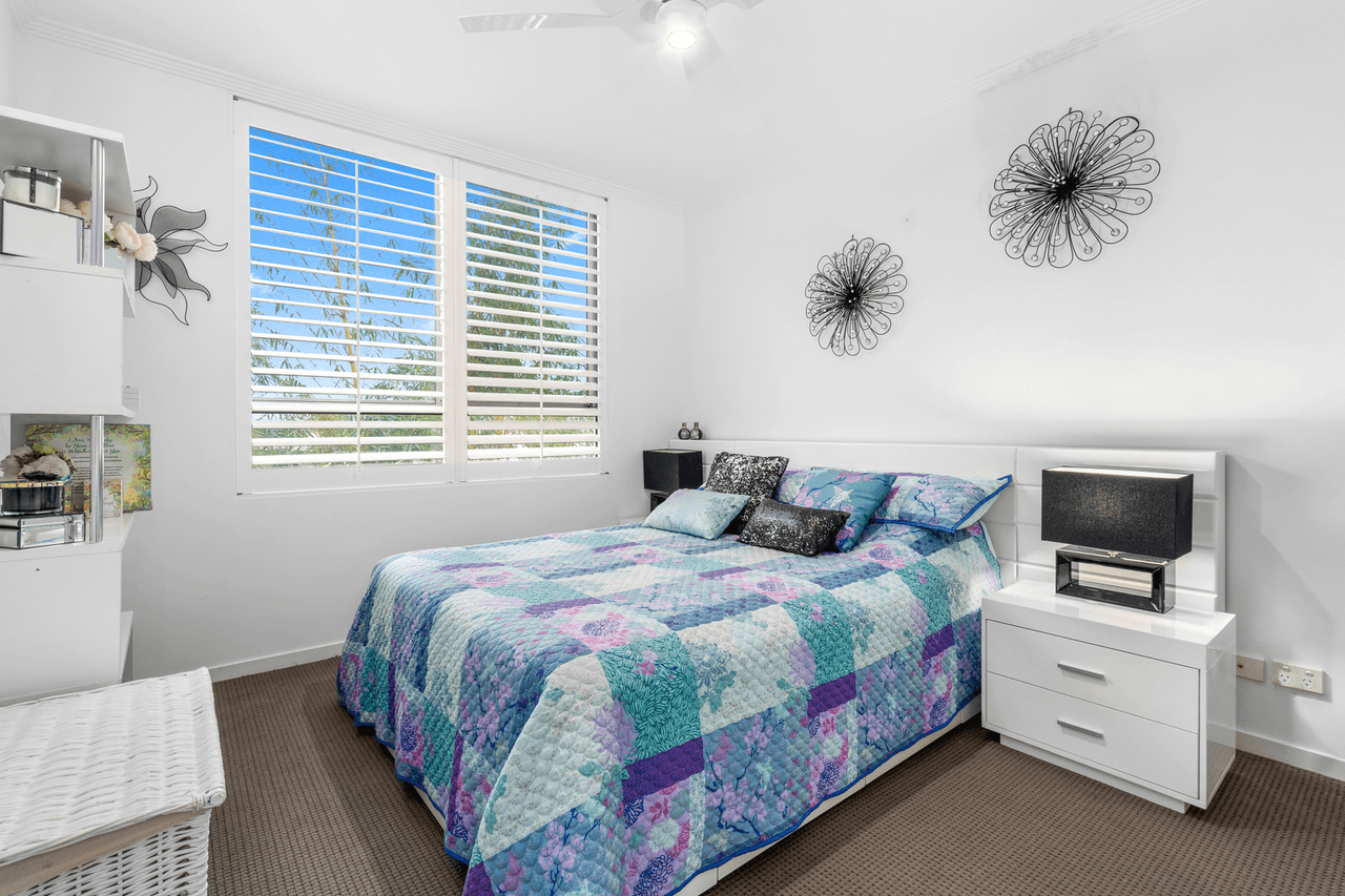 17i/20 Bayview Street, RUNAWAY BAY, QLD 4216