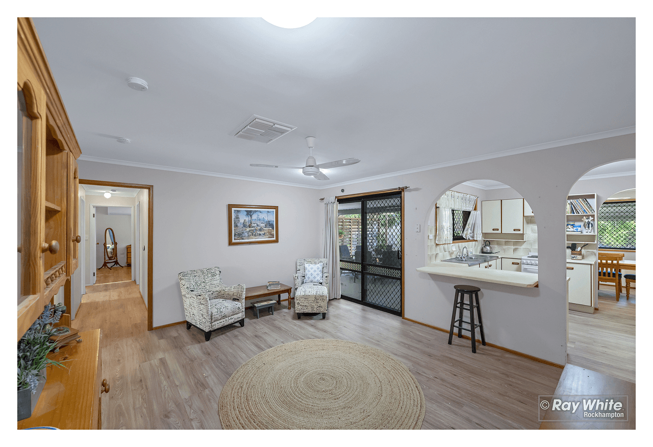 5 Moss Court, FRENCHVILLE, QLD 4701