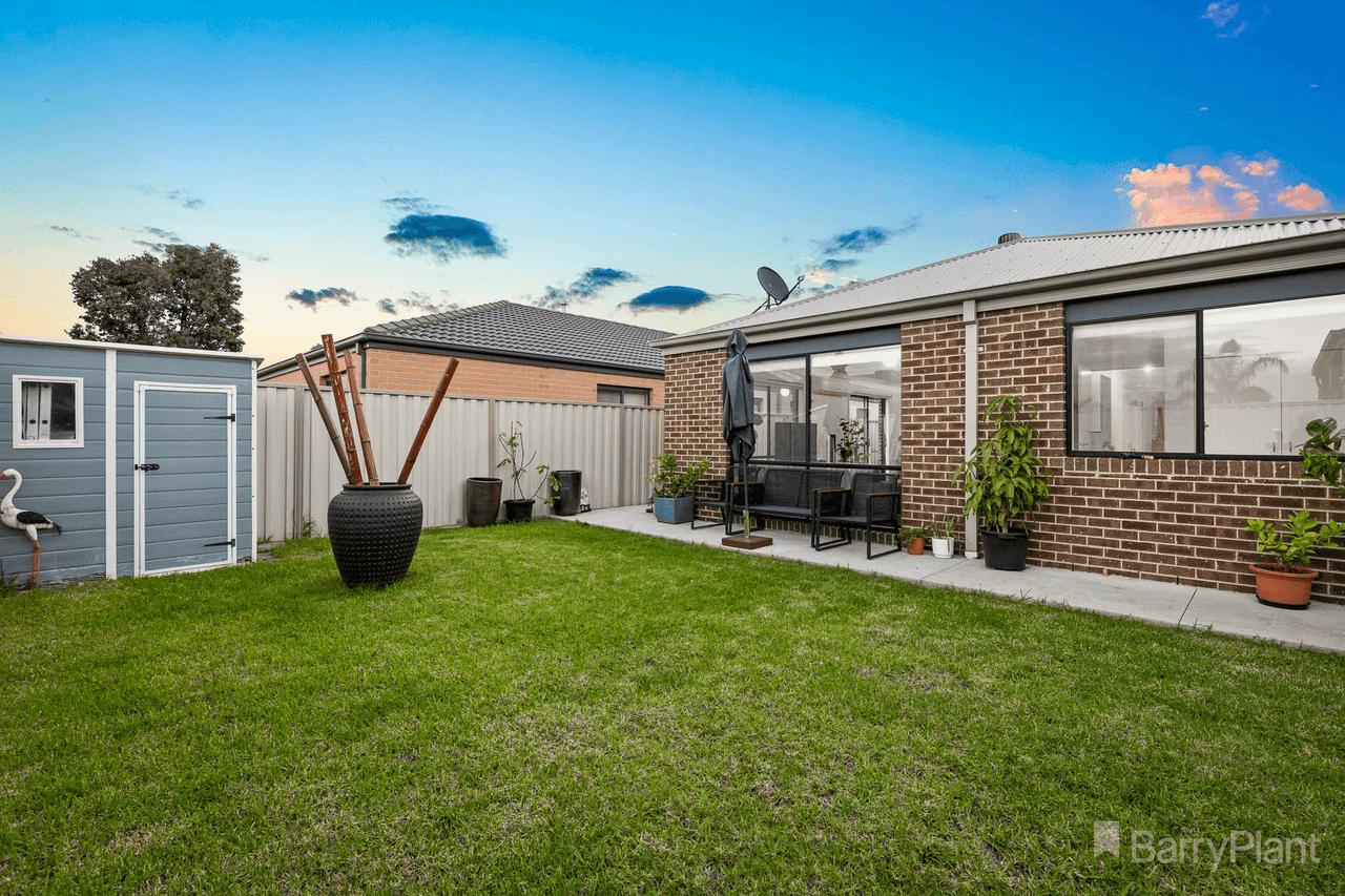 6 Willowtree Drive, Pakenham, VIC 3810