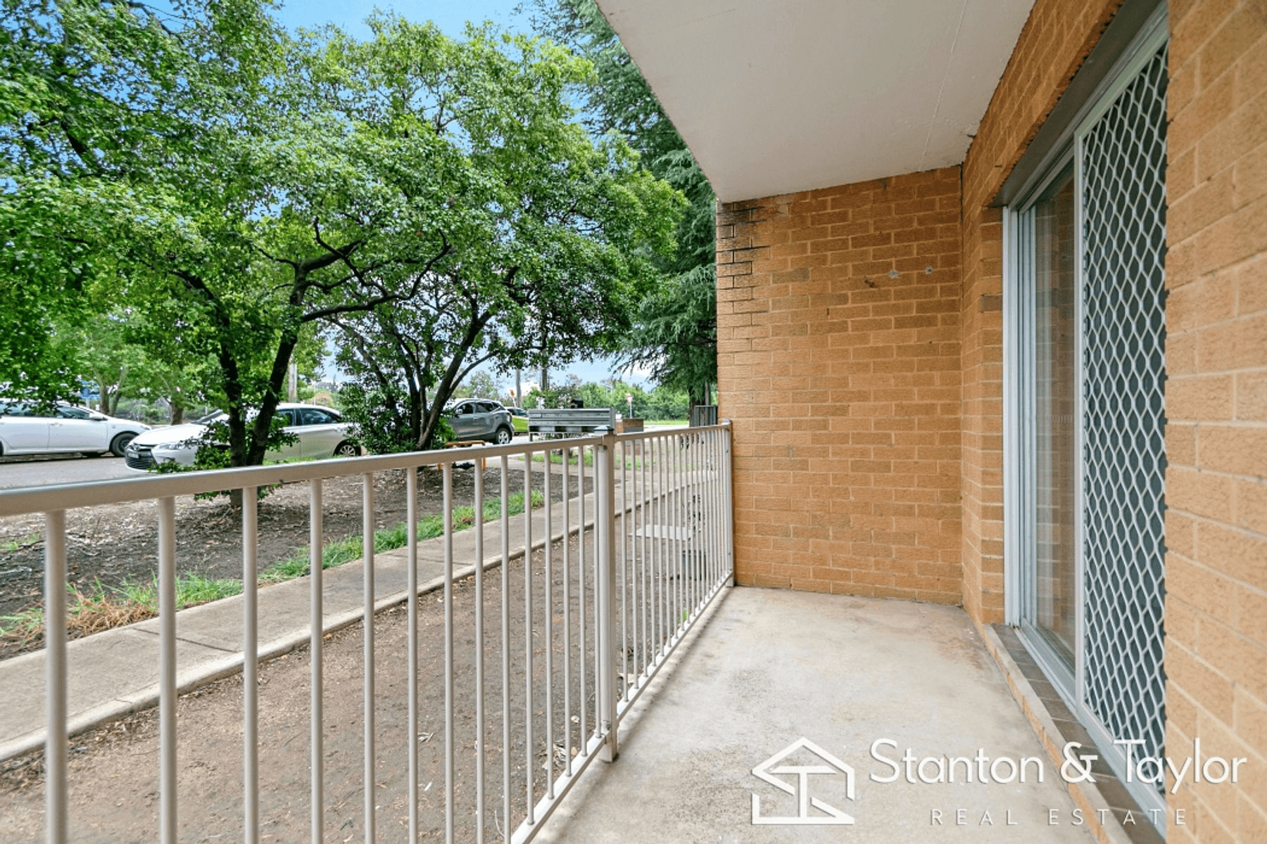 2/4 John Tipping Grove, Penrith, NSW 2750