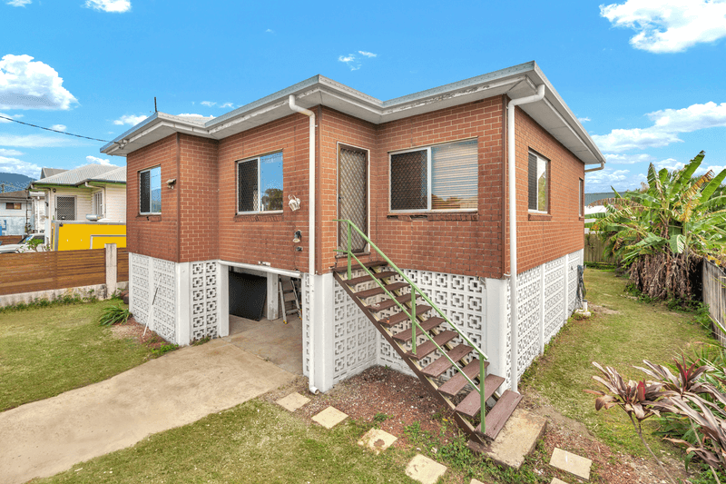 256 Spence Street, BUNGALOW, QLD 4870