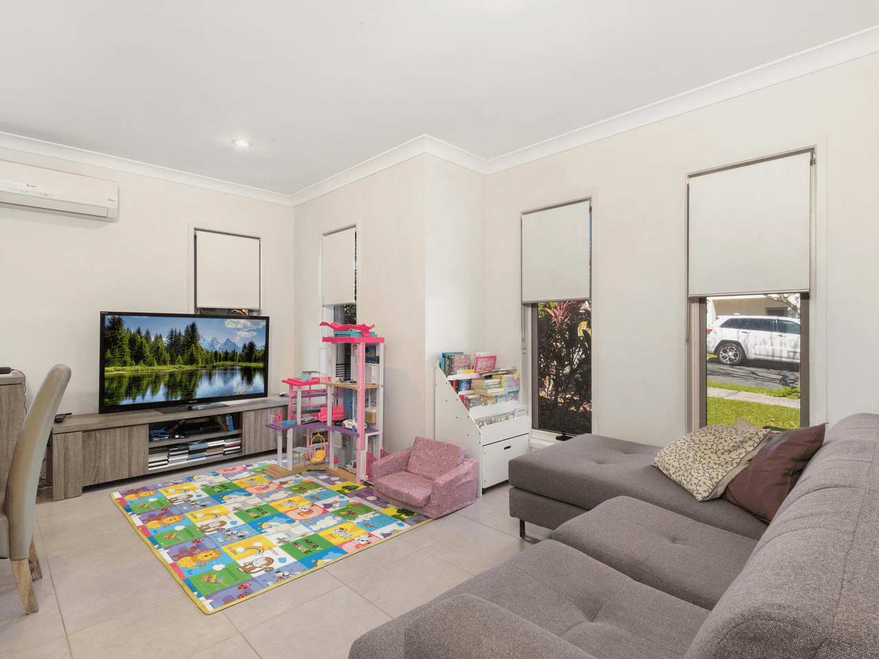 1 & 2/21 Hillcrest Street, ROCHEDALE, QLD 4123