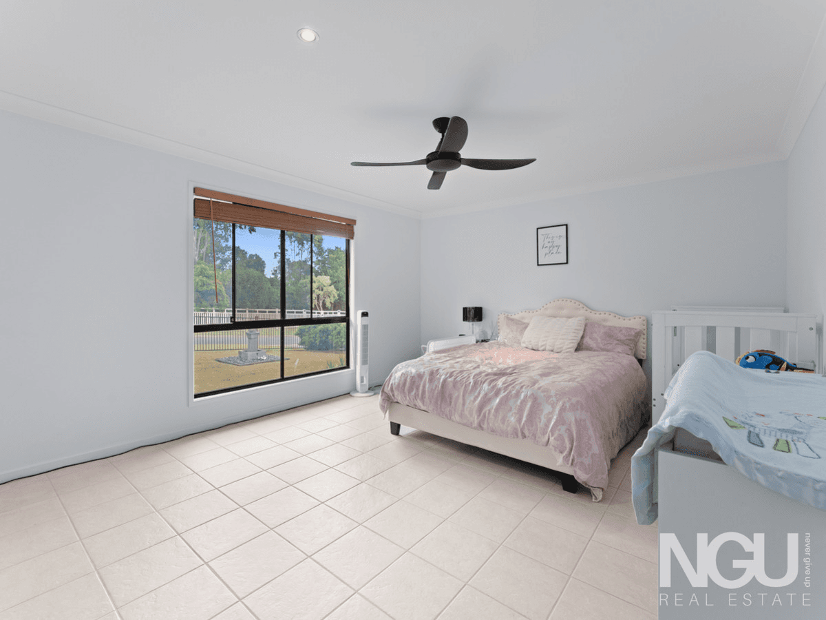 13-15 Lachlan Place, Karalee, QLD 4306