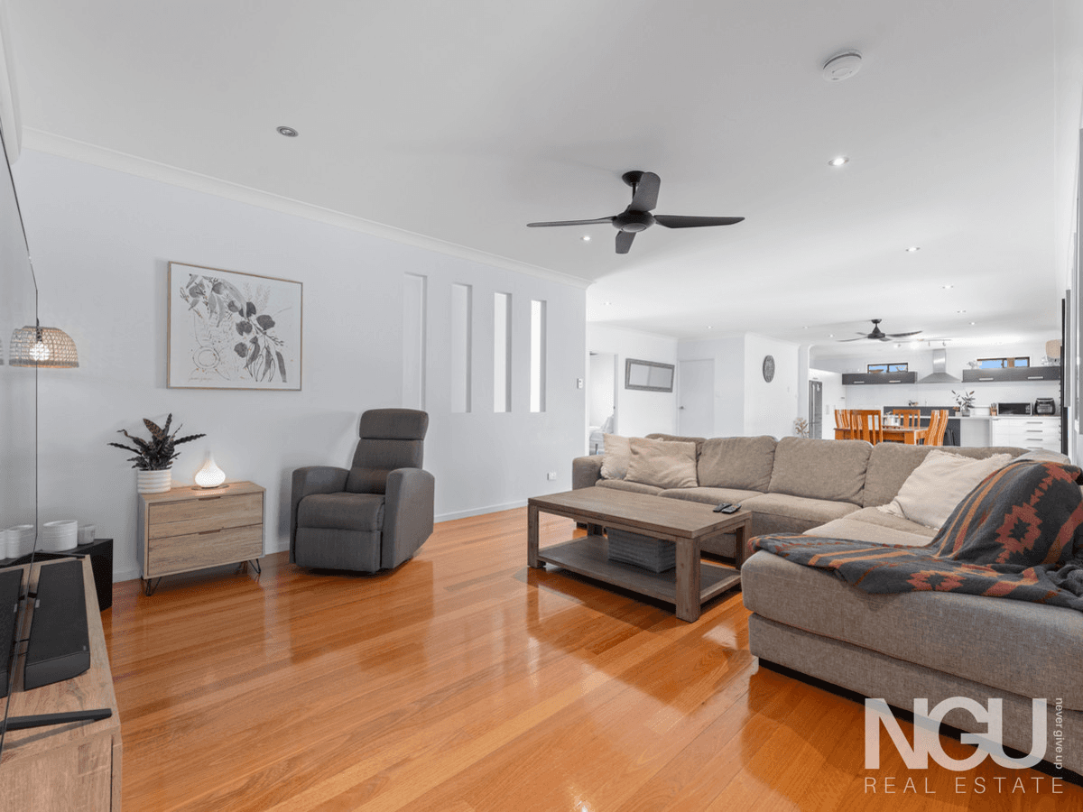 13-15 Lachlan Place, Karalee, QLD 4306