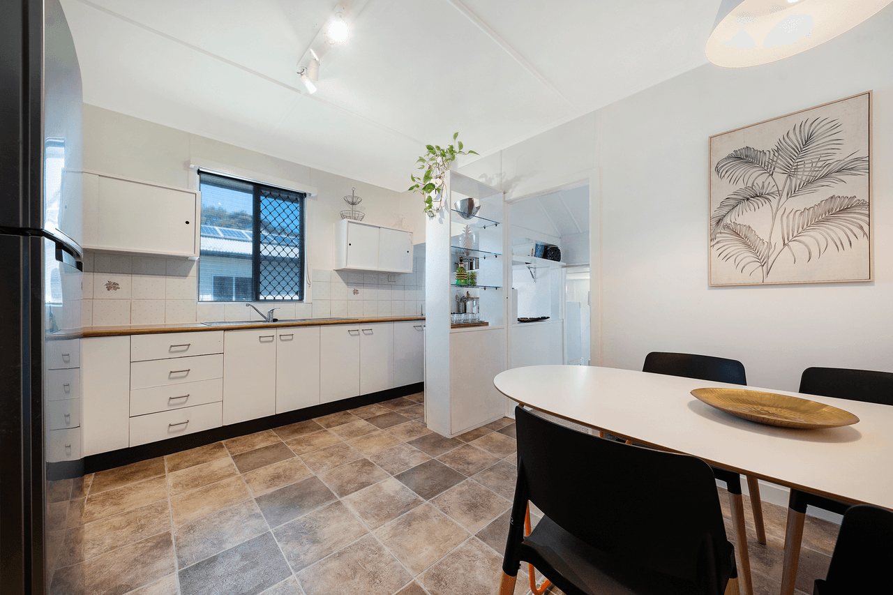 24 Alice Street, CLONTARF, QLD 4019