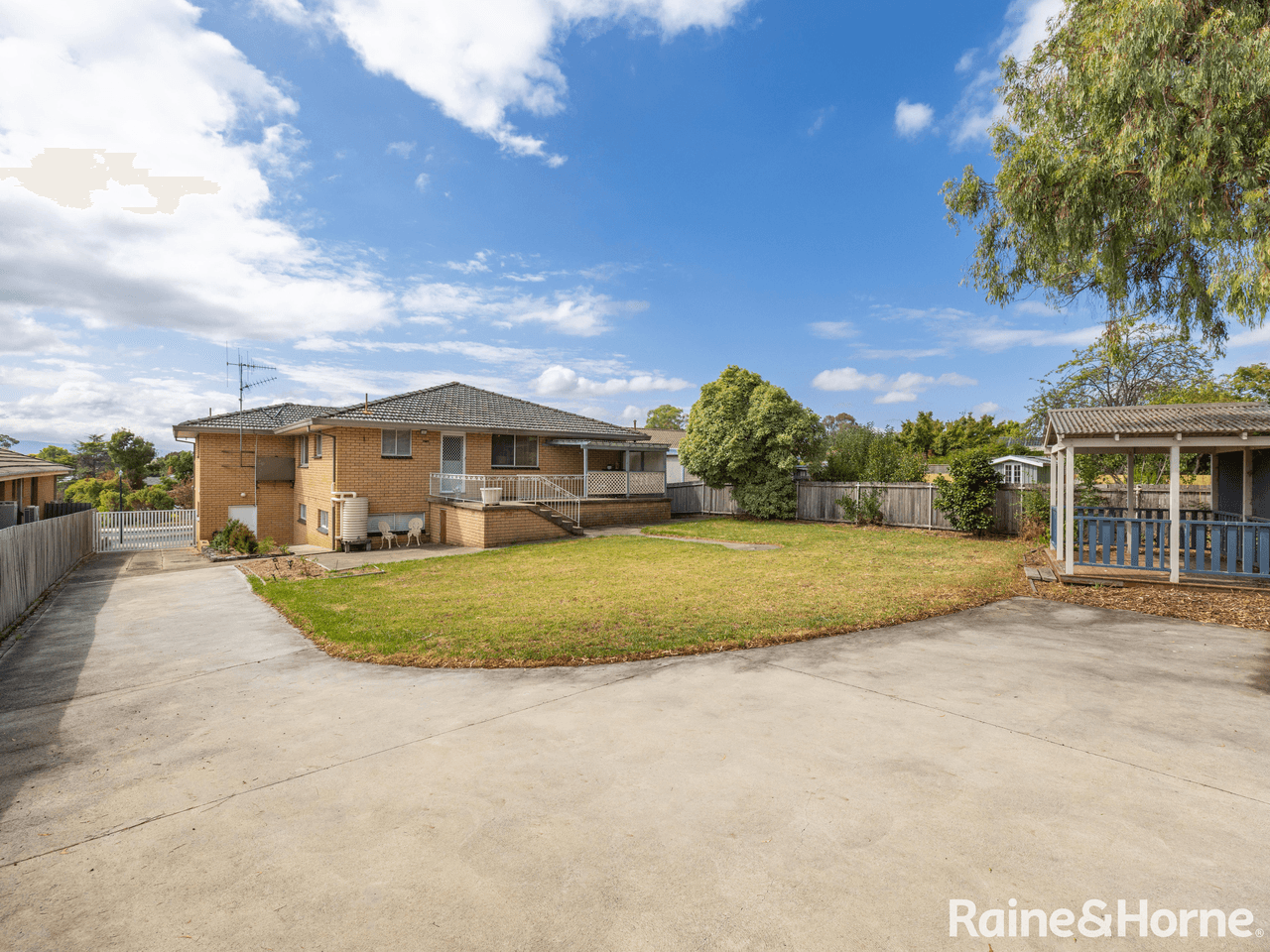 24 Osborne Avenue, WEST BATHURST, NSW 2795