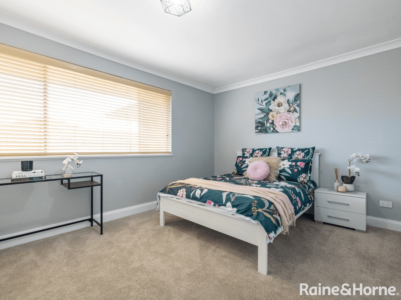 24 Osborne Avenue, WEST BATHURST, NSW 2795