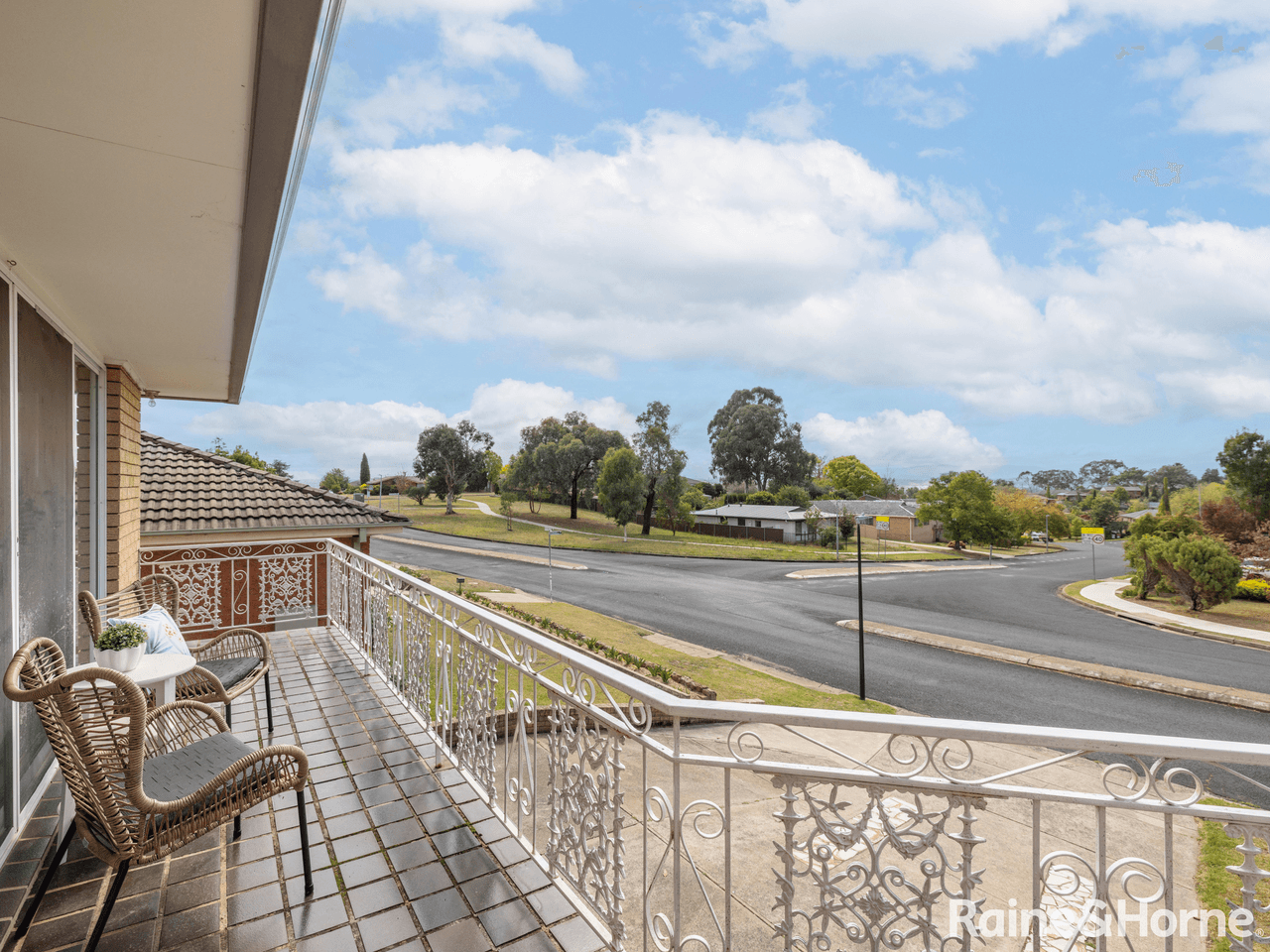 24 Osborne Avenue, WEST BATHURST, NSW 2795