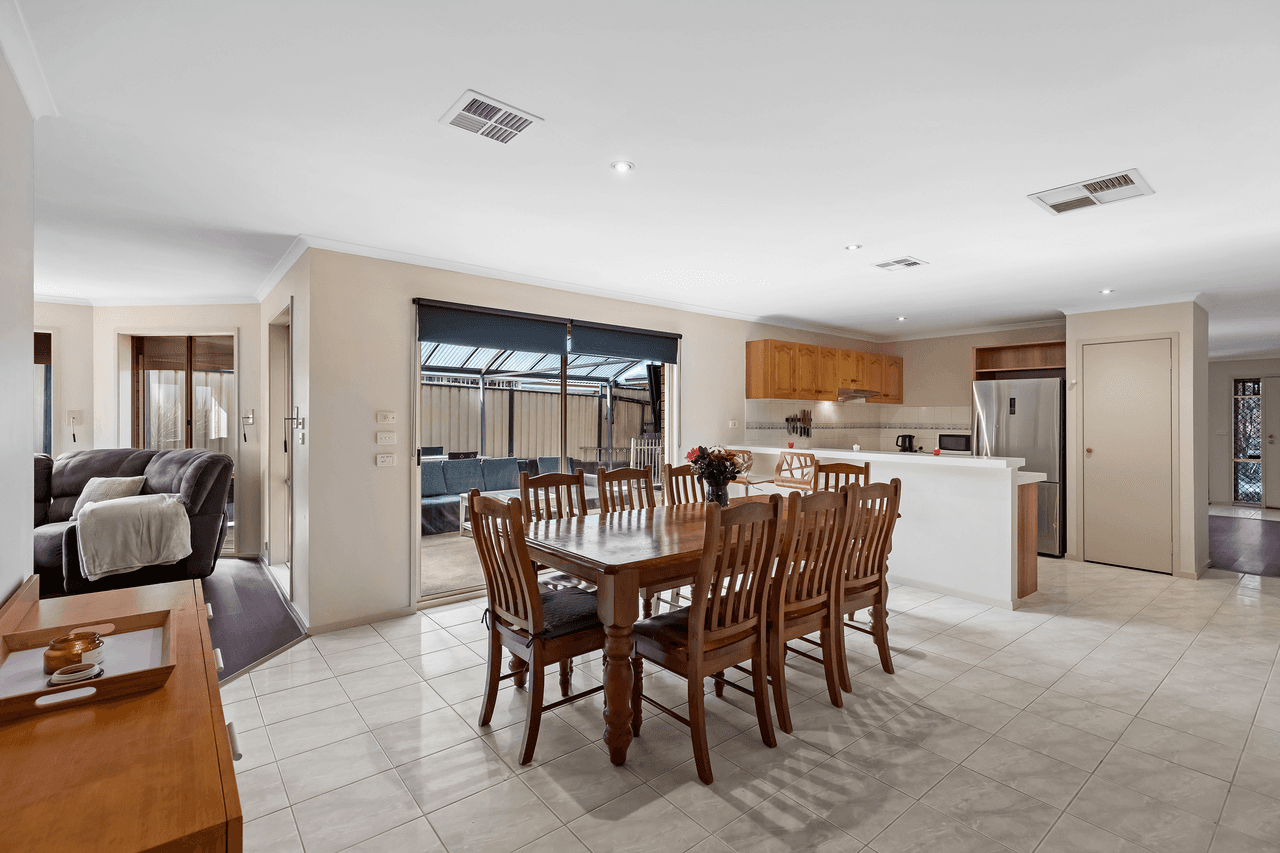 7 Kangaroo Terrace, SOUTH MORANG, VIC 3752