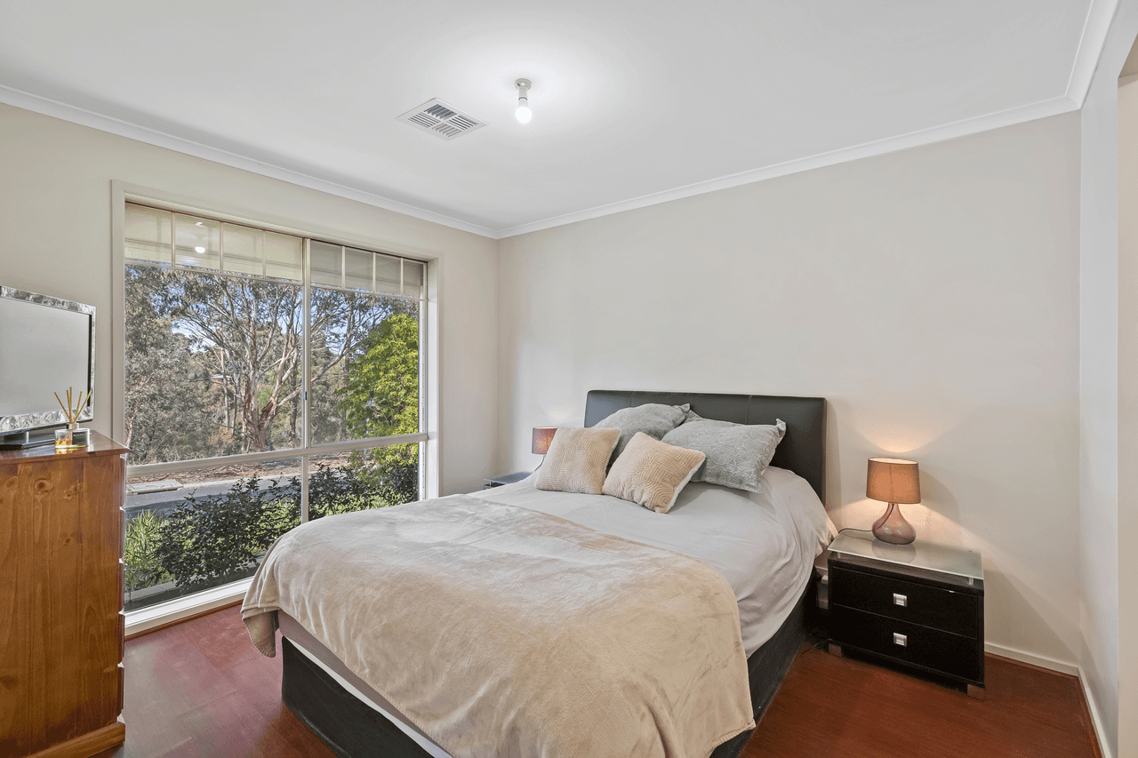 7 Kangaroo Terrace, SOUTH MORANG, VIC 3752