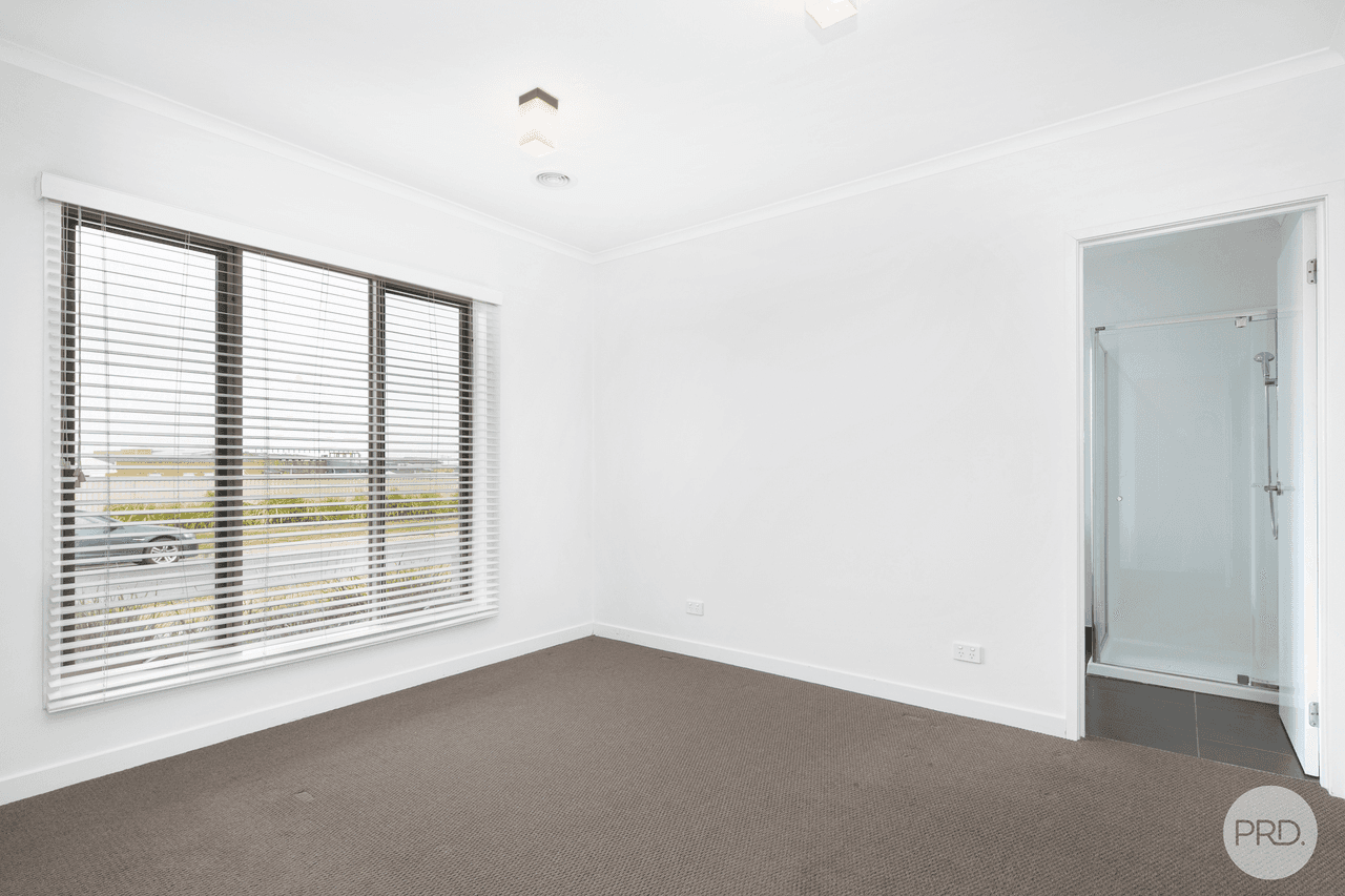 6 Sorrento Drive, ALFREDTON, VIC 3350