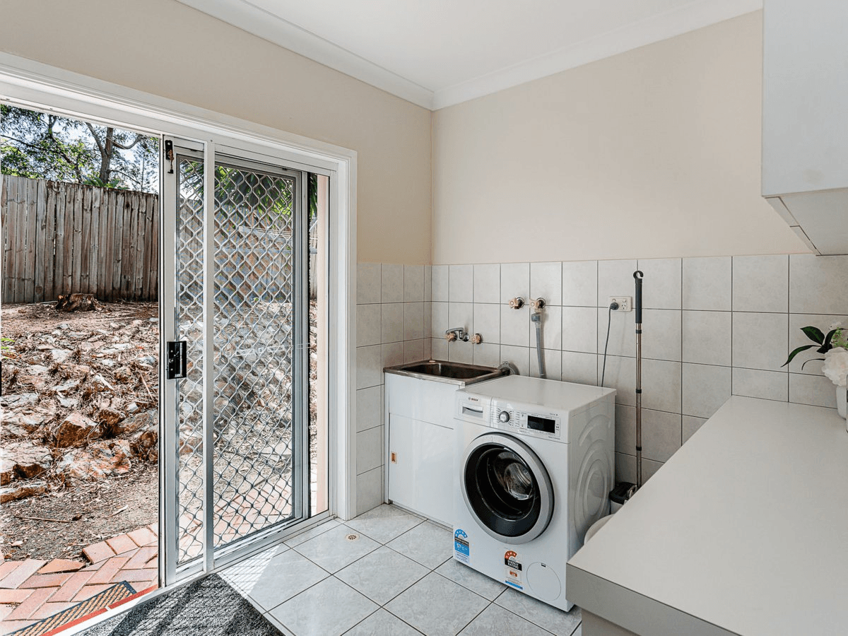 32 Nolan Street, TALLAI, QLD 4213