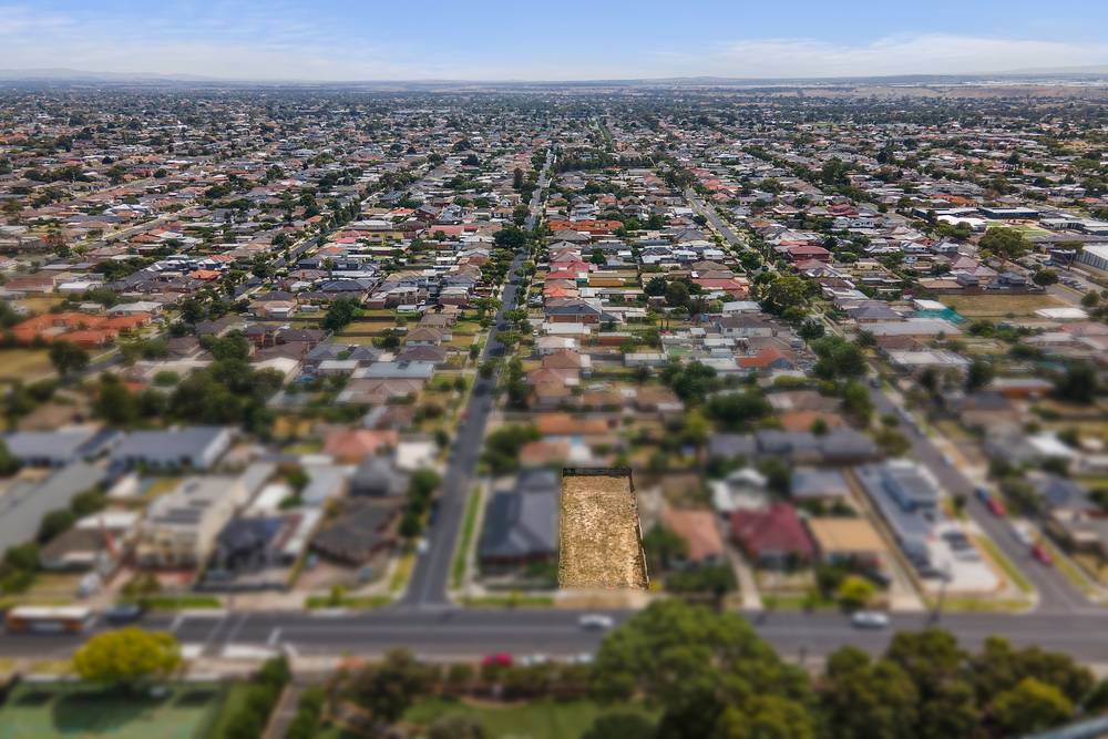 240 Main Road East, ST ALBANS, VIC 3021