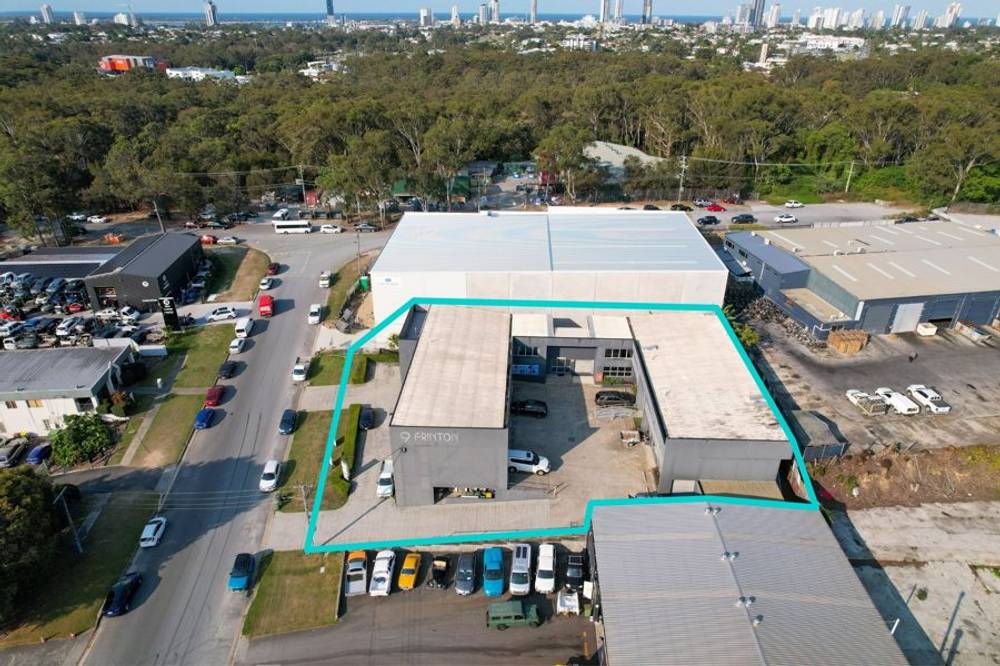 9 Frinton Street, SOUTHPORT, QLD 4215