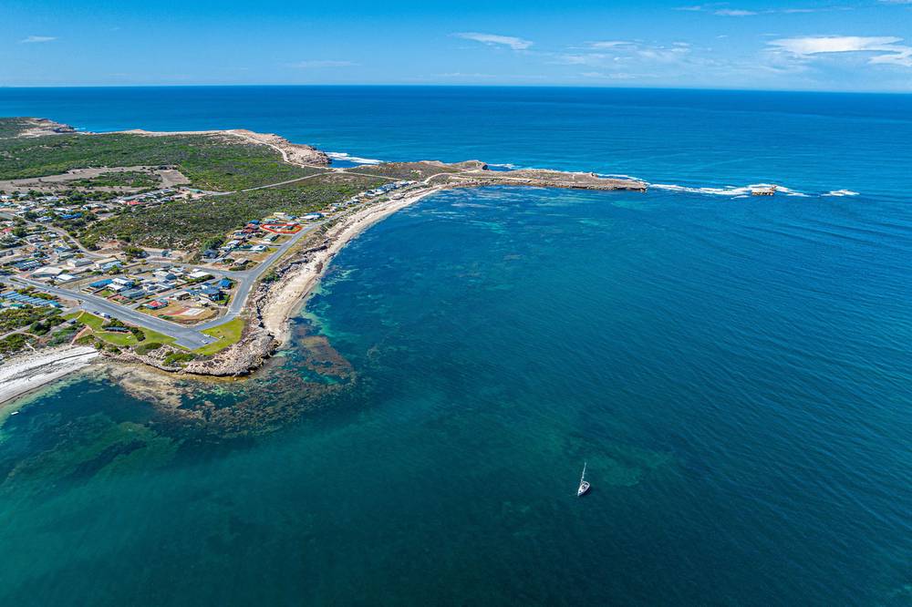 13 Esplanade, Elliston, SA 5670