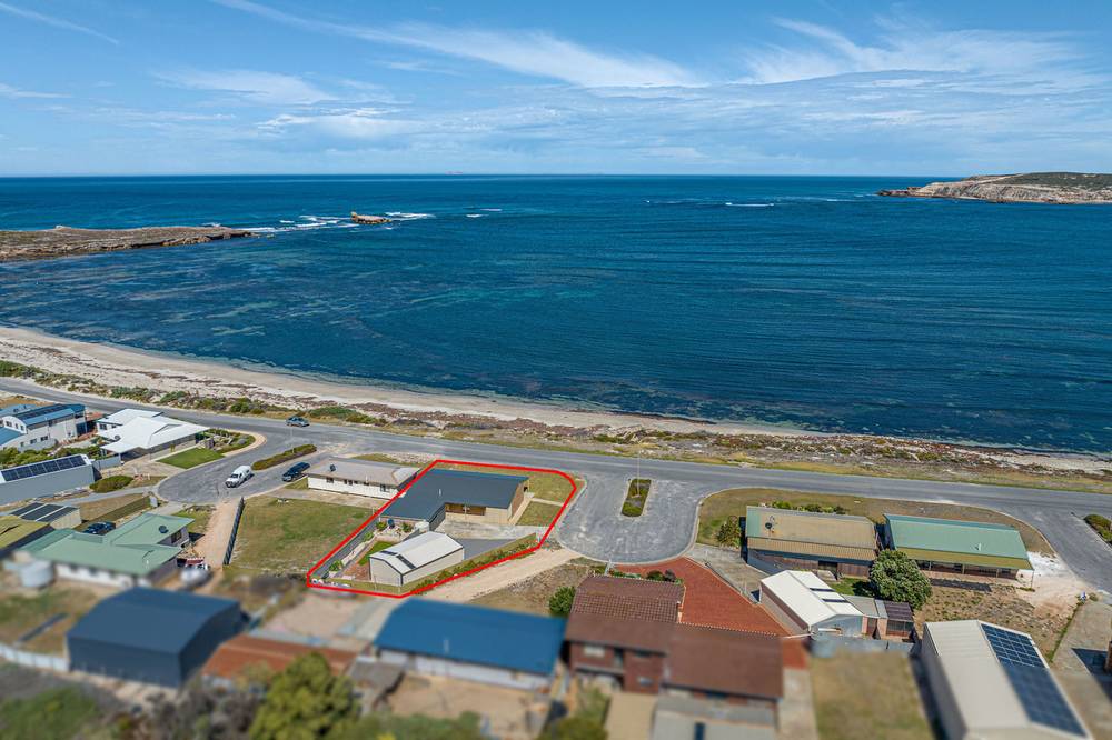 13 Esplanade, Elliston, SA 5670