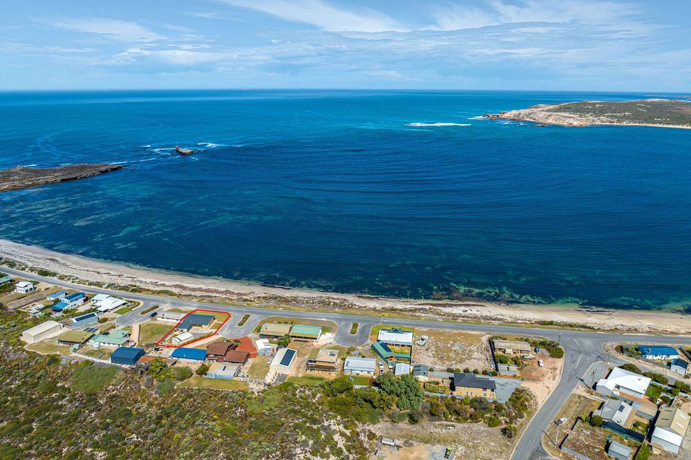 13 Esplanade, Elliston, SA 5670
