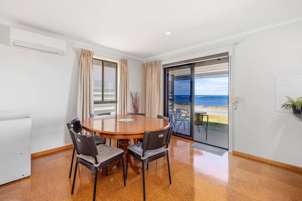 13 Esplanade, Elliston, SA 5670