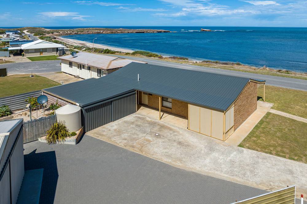 13 Esplanade, Elliston, SA 5670