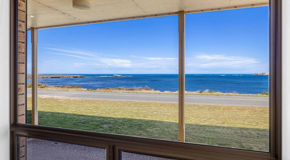 13 Esplanade, Elliston, SA 5670