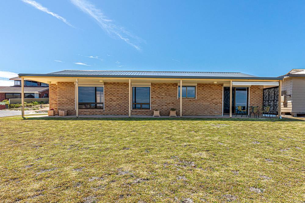 13 Esplanade, Elliston, SA 5670