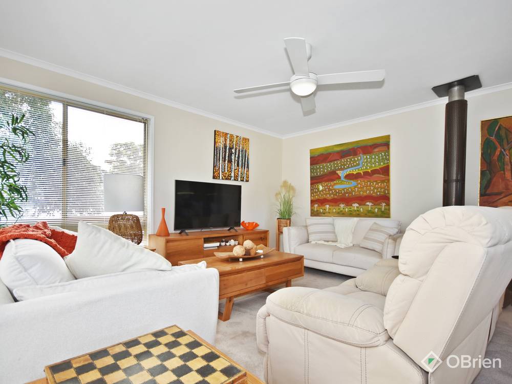 8 Currawong Close, Raymond Island, VIC 3880