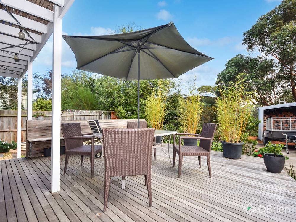 8 Currawong Close, Raymond Island, VIC 3880