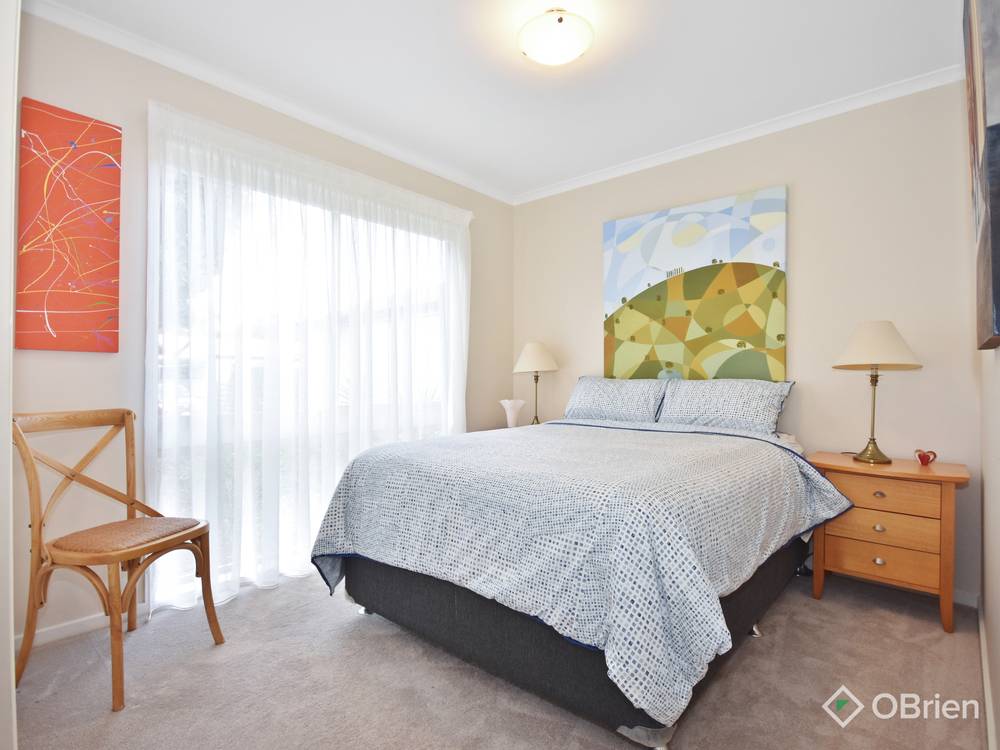 8 Currawong Close, Raymond Island, VIC 3880