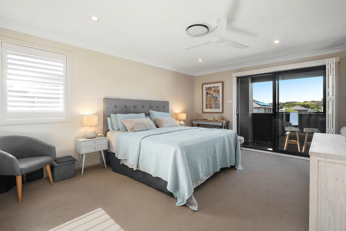 33 Mistview Circuit, FORRESTERS BEACH, NSW 2260