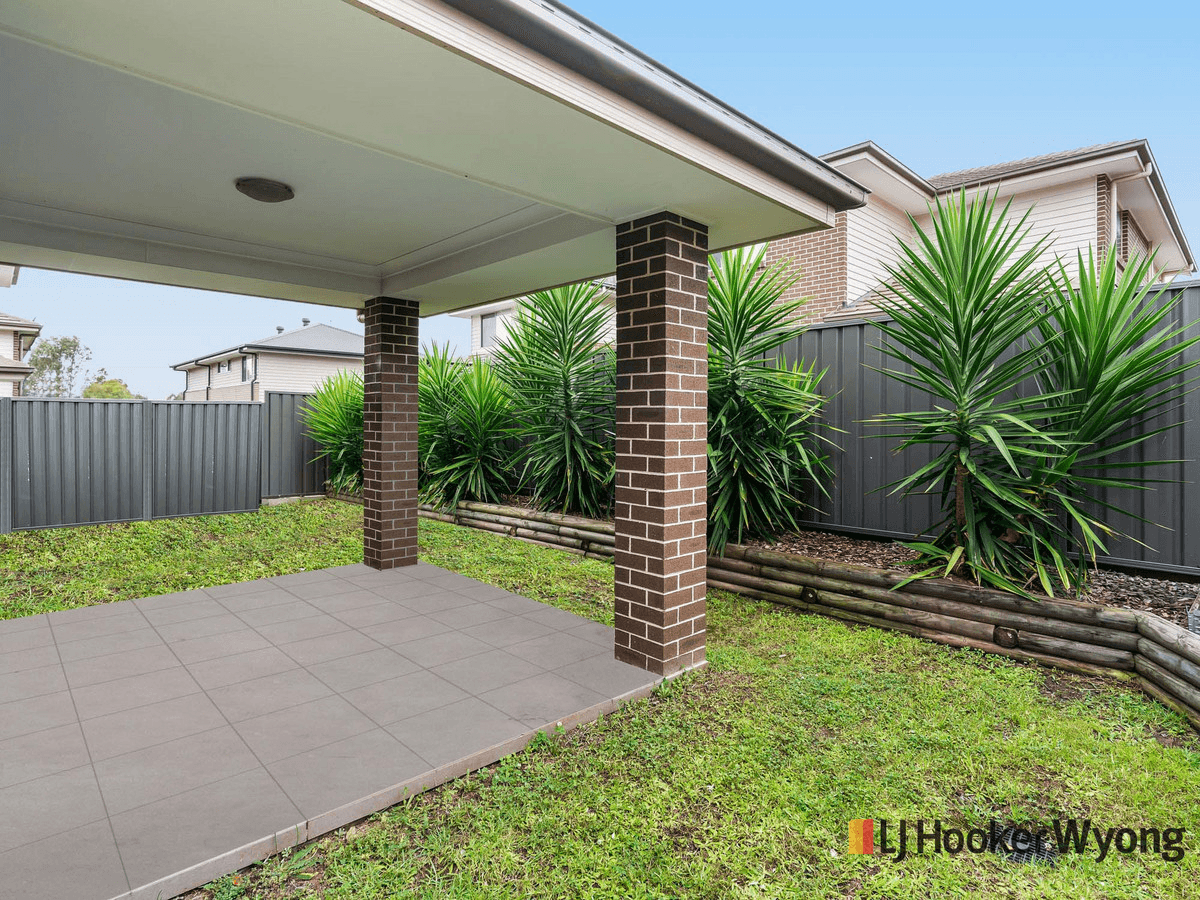 15 Addison Avenue, Woongarrah, NSW 2259