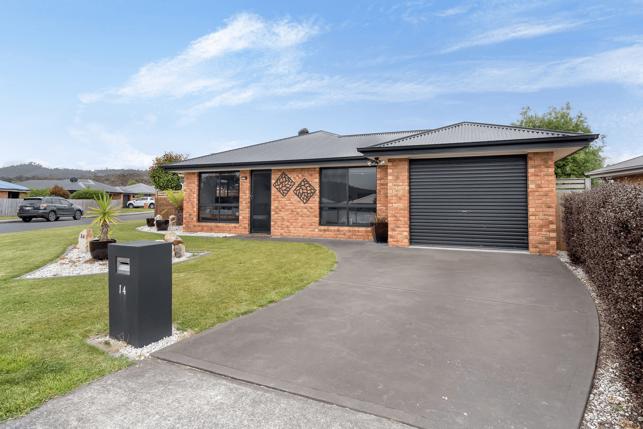 14 Clarence Crescent, ROKEBY, TAS 7019