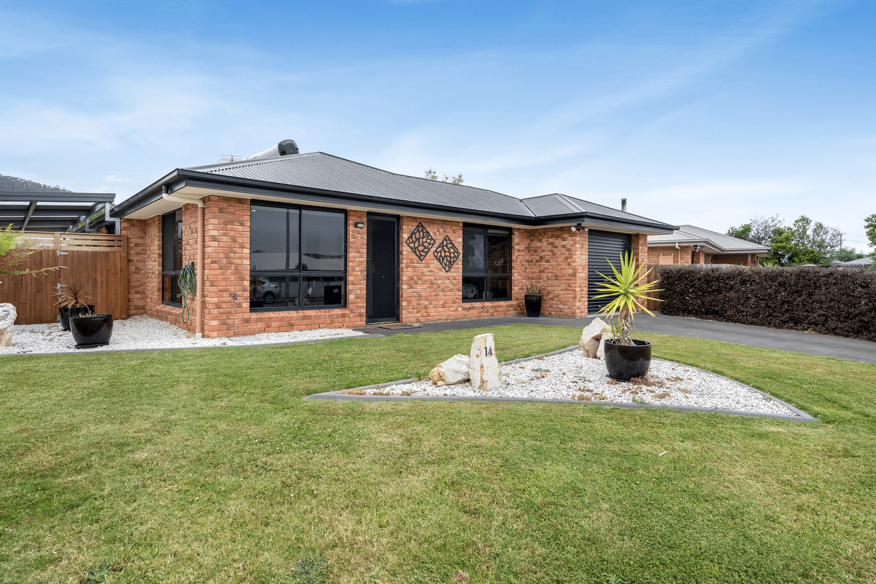 14 Clarence Crescent, ROKEBY, TAS 7019