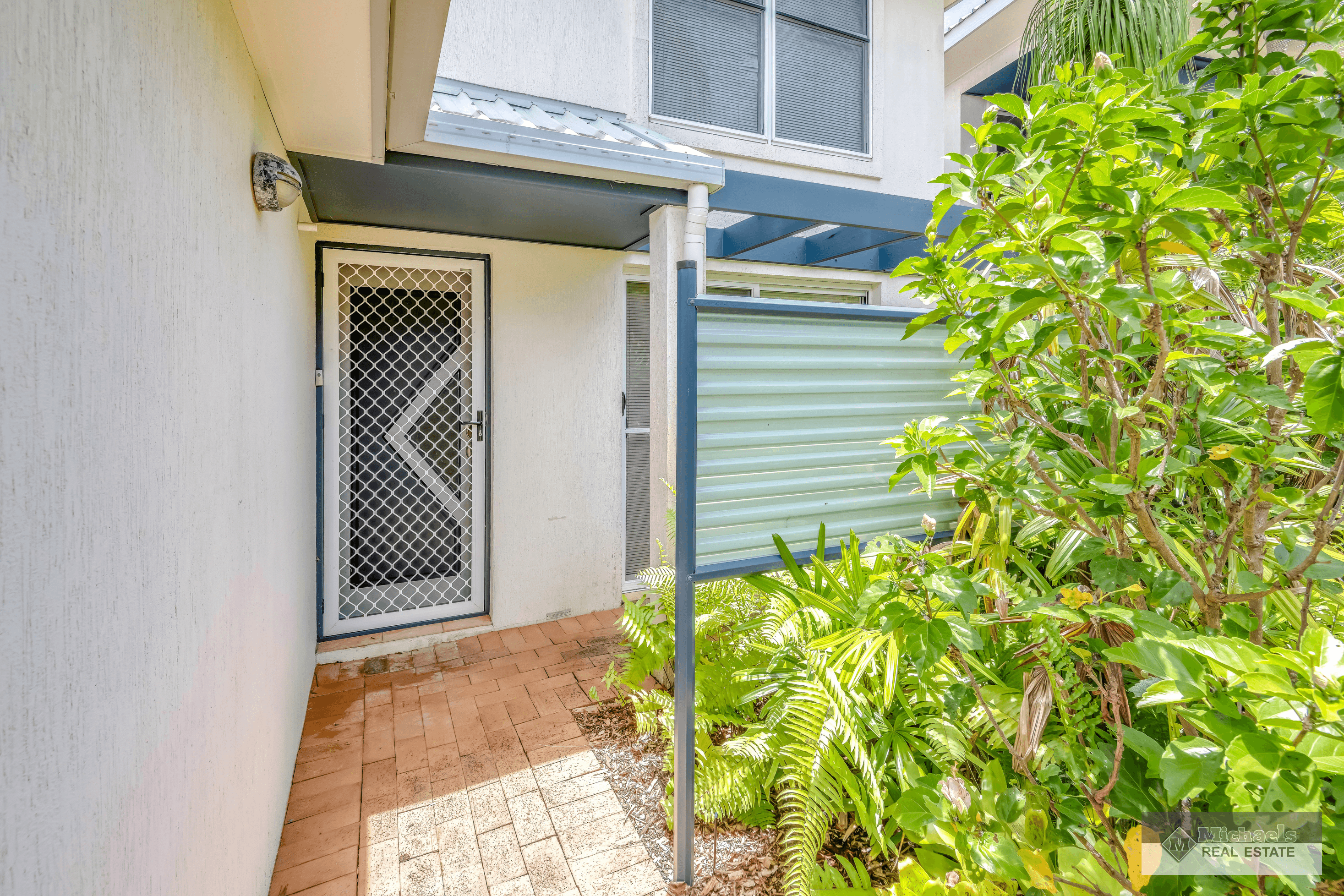 10/2 Sylvan Drive, MOORE PARK BEACH, QLD 4670