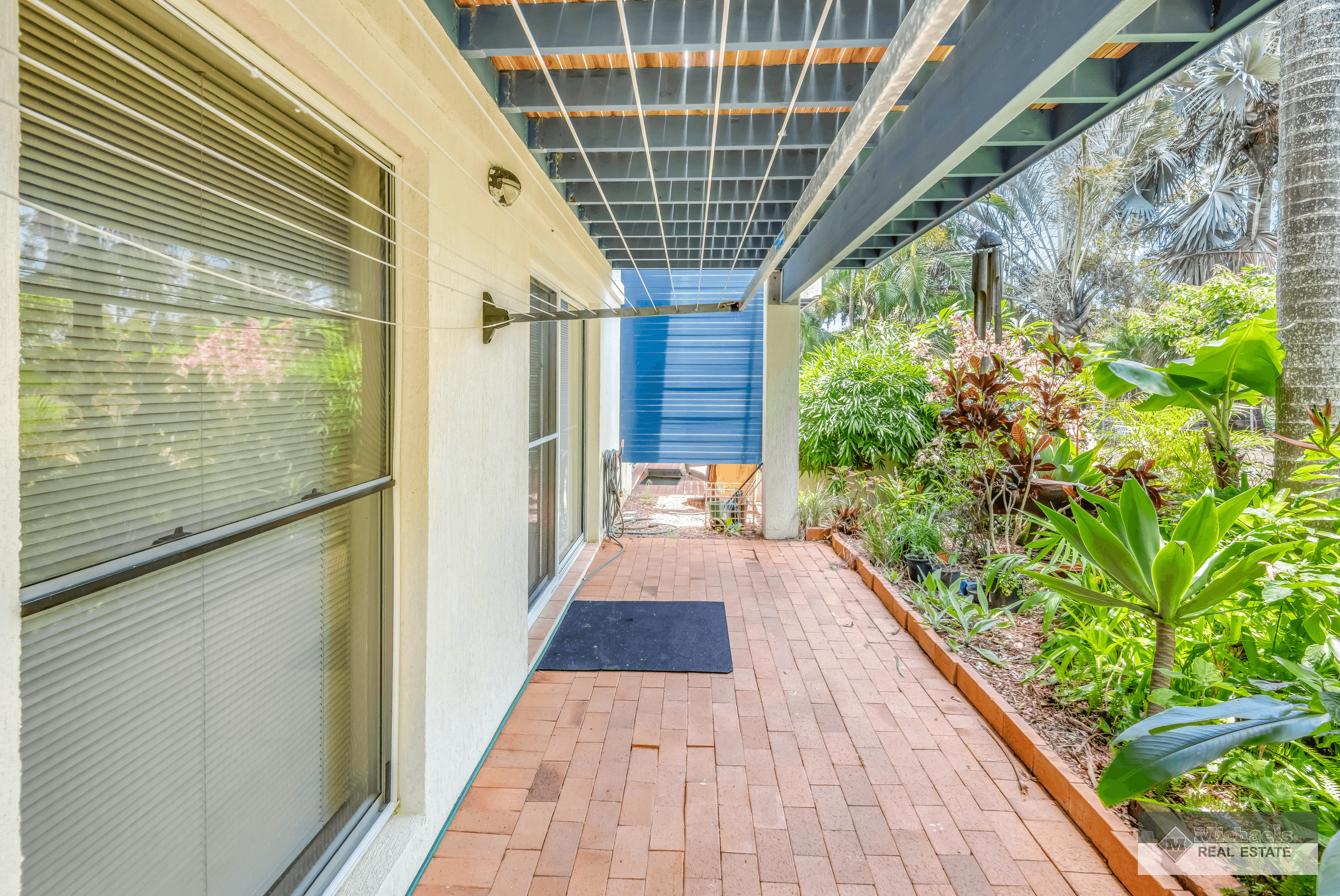 10/2 Sylvan Drive, MOORE PARK BEACH, QLD 4670