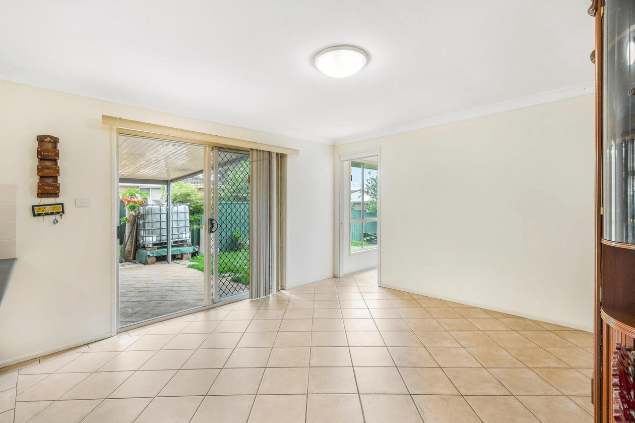 6 Barton Street, SMITHFIELD, NSW 2164