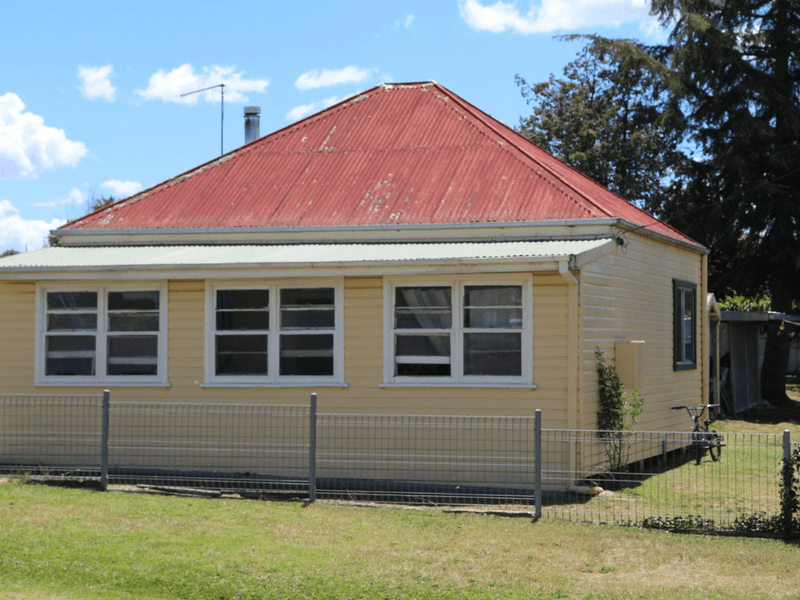 12 Oliver Street, GLEN INNES, NSW 2370