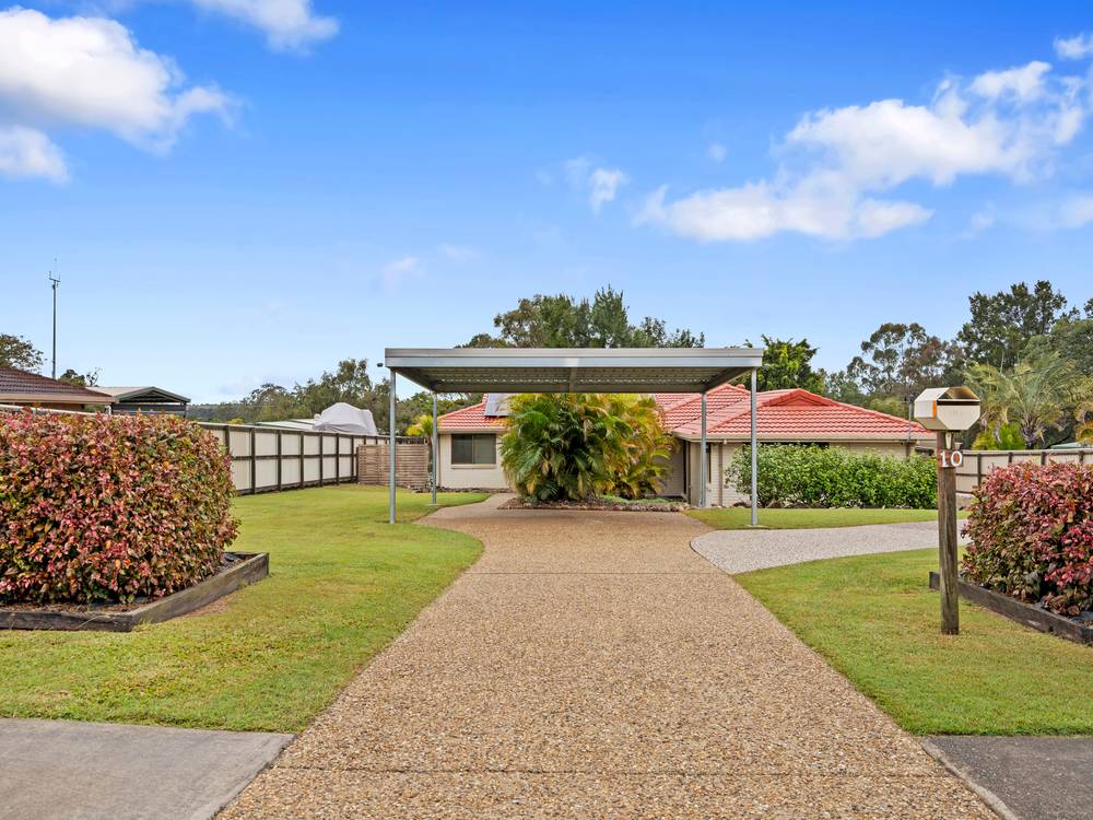 10 FARRELL DRIVE, WALLOON, QLD 4306