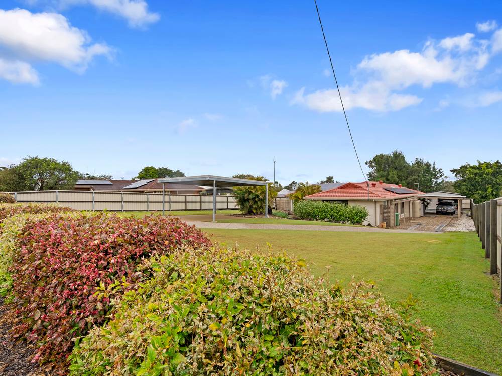 10 FARRELL DRIVE, WALLOON, QLD 4306