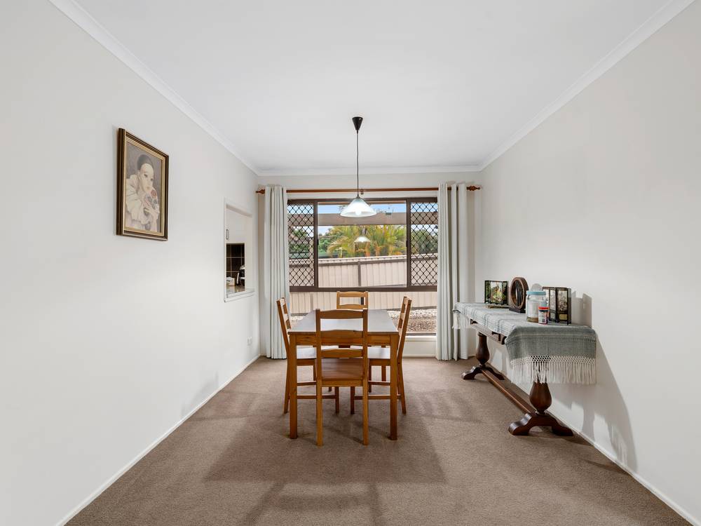 10 FARRELL DRIVE, WALLOON, QLD 4306