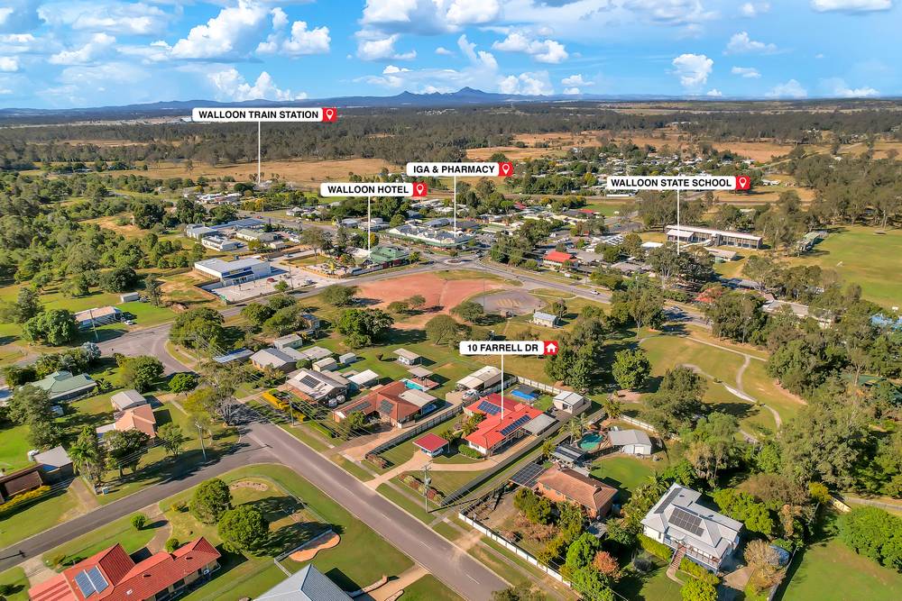 10 FARRELL DRIVE, WALLOON, QLD 4306