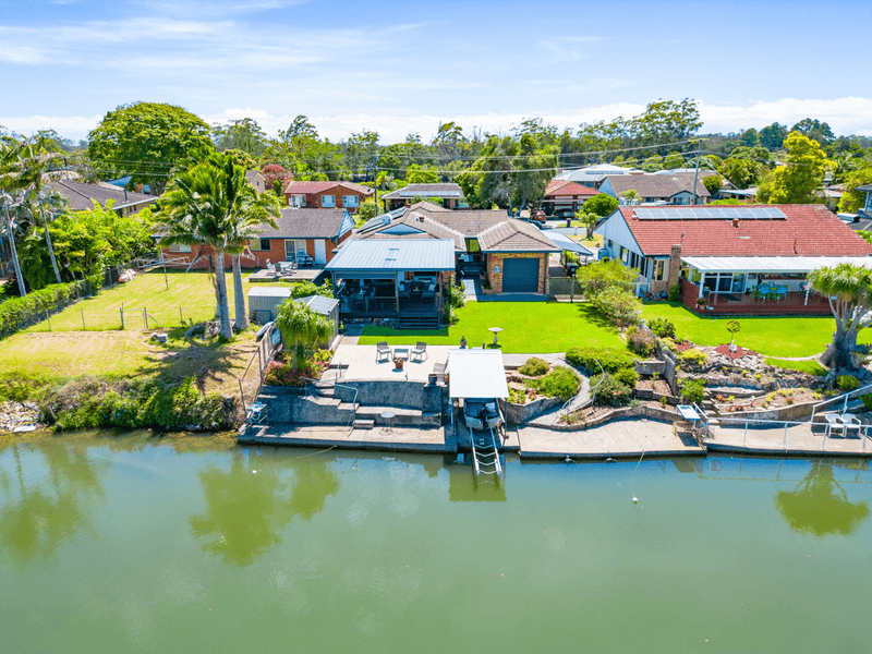 17 Newry Island Drive, URUNGA, NSW 2455